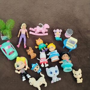 Random Lot Of Figures Toys